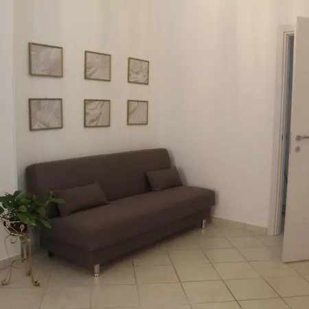 Apartment Ecate *
